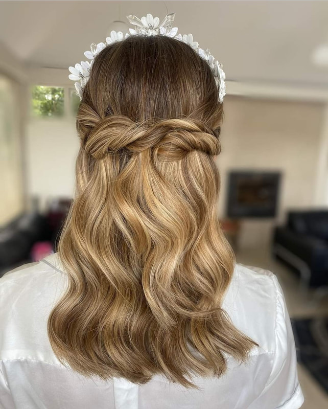 Do you need a wedding hair stylist on the Costa del Sol? click here and make an appointment