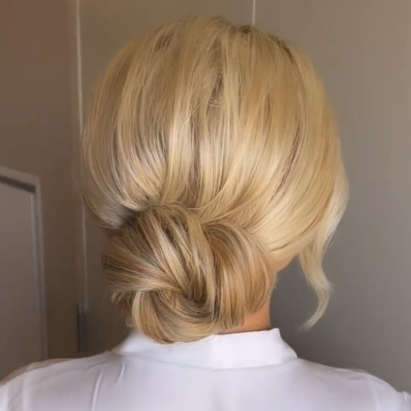 Do you need a wedding hair stylist in Calahonda on the Costa del Sol? click here and make an appointment