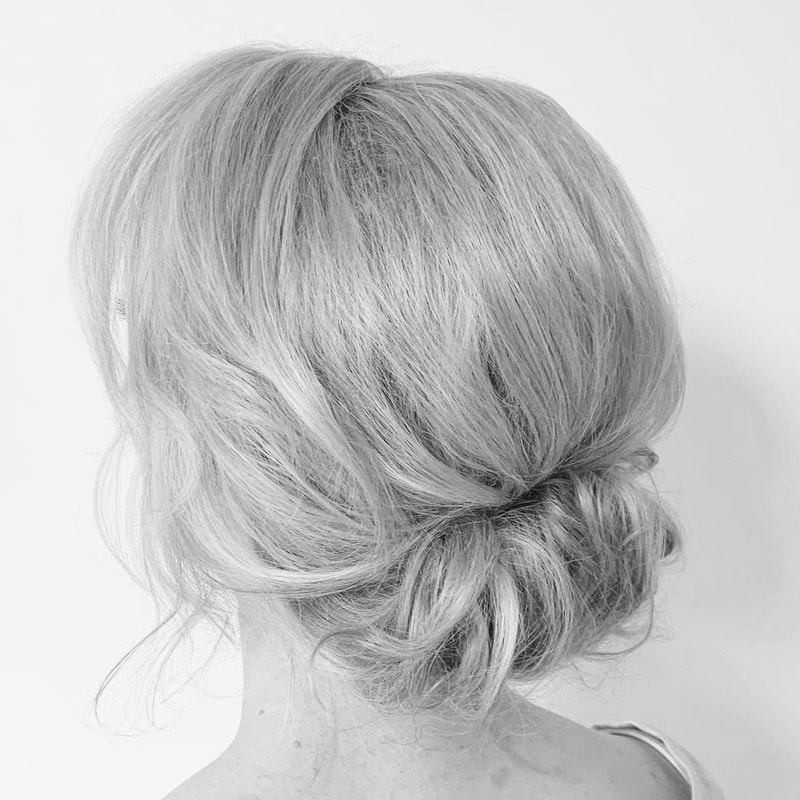 Do you need a bridal hair stylist in Marbella on the Costa del Sol? click here and make an appointment